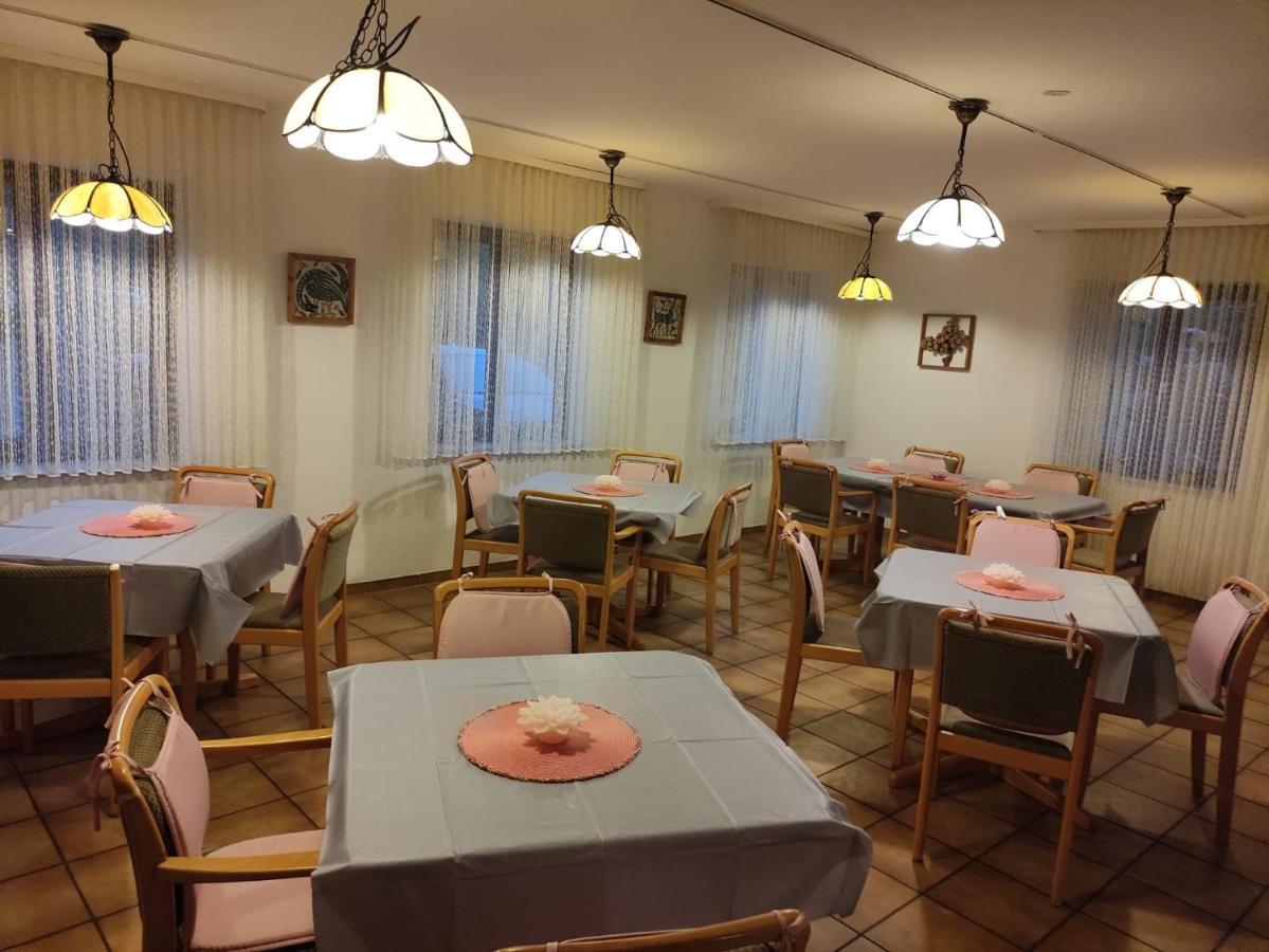 Auf Dem Roten Fels Eppenbrunn Buitenkant foto