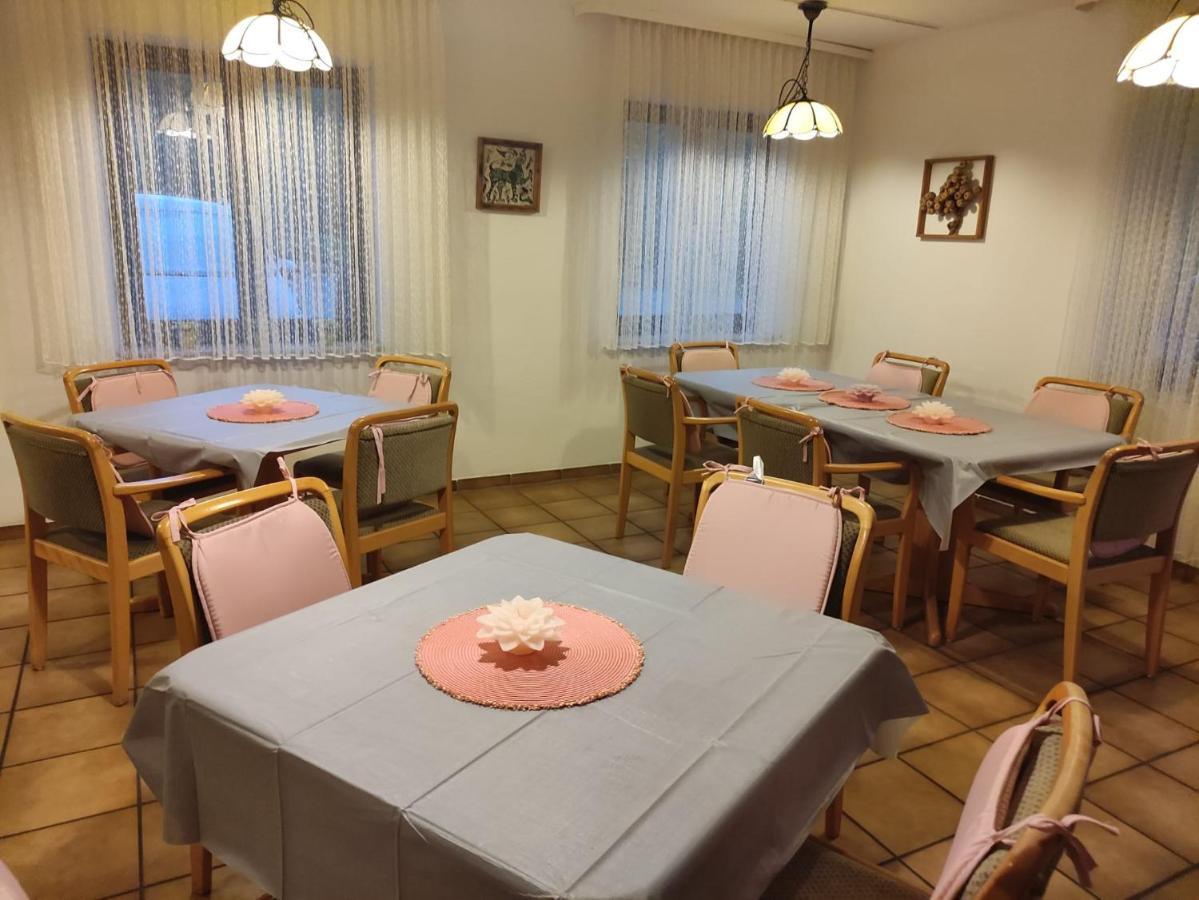 Auf Dem Roten Fels Eppenbrunn Buitenkant foto